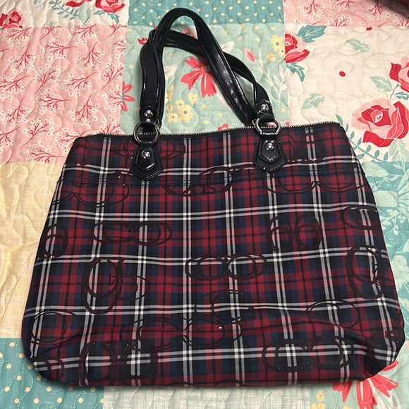 Coach Poppy Tartan Plaid Tote Bag. - Picture 6 of 9